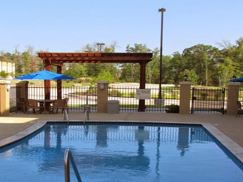 Hampton Inn & Suites Center Bagian luar foto