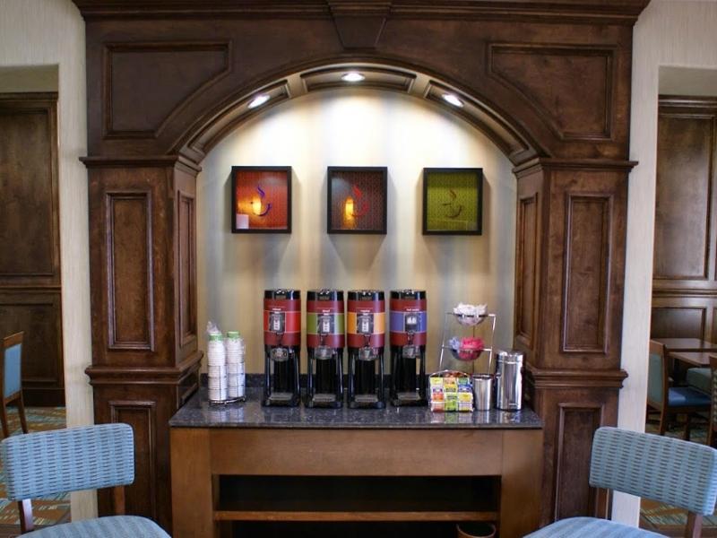 Hampton Inn & Suites Center Bagian luar foto