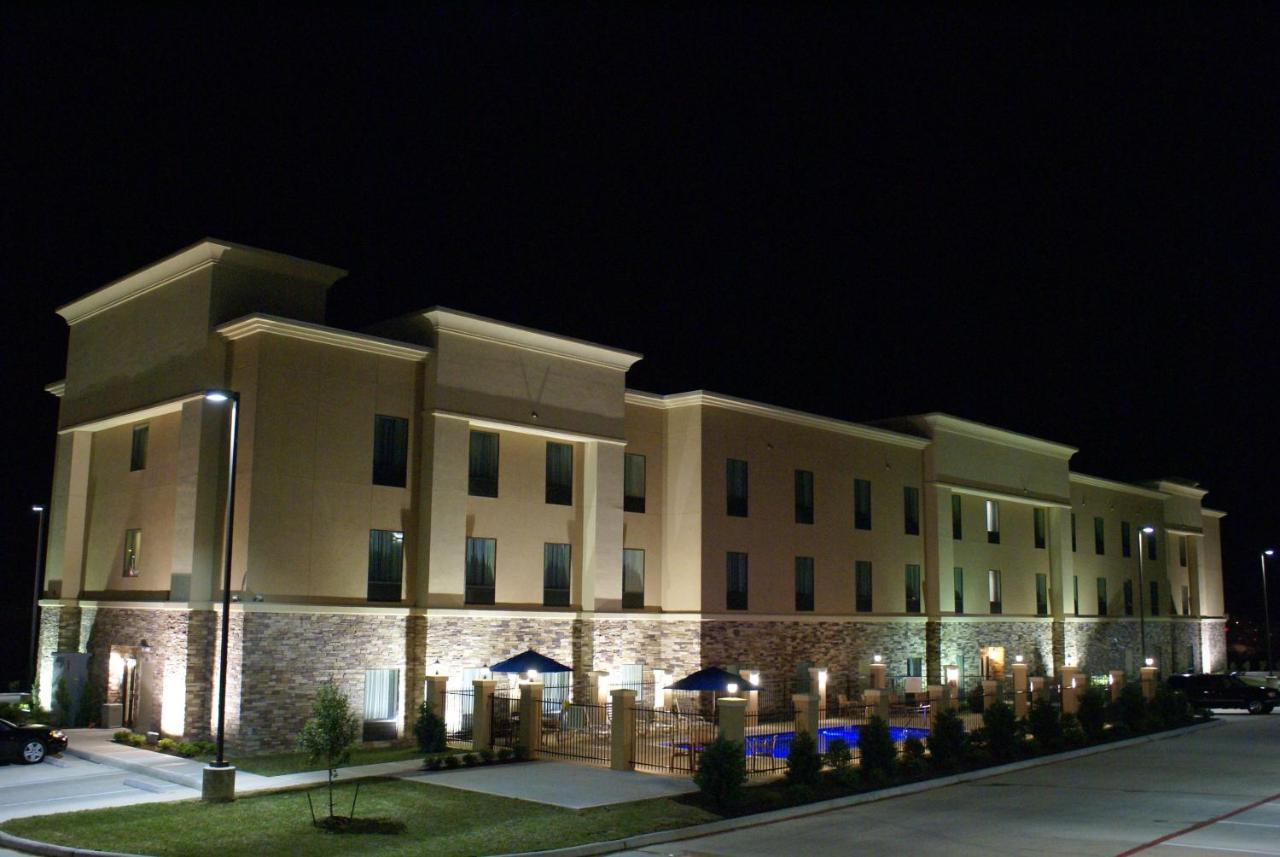 Hampton Inn & Suites Center Bagian luar foto
