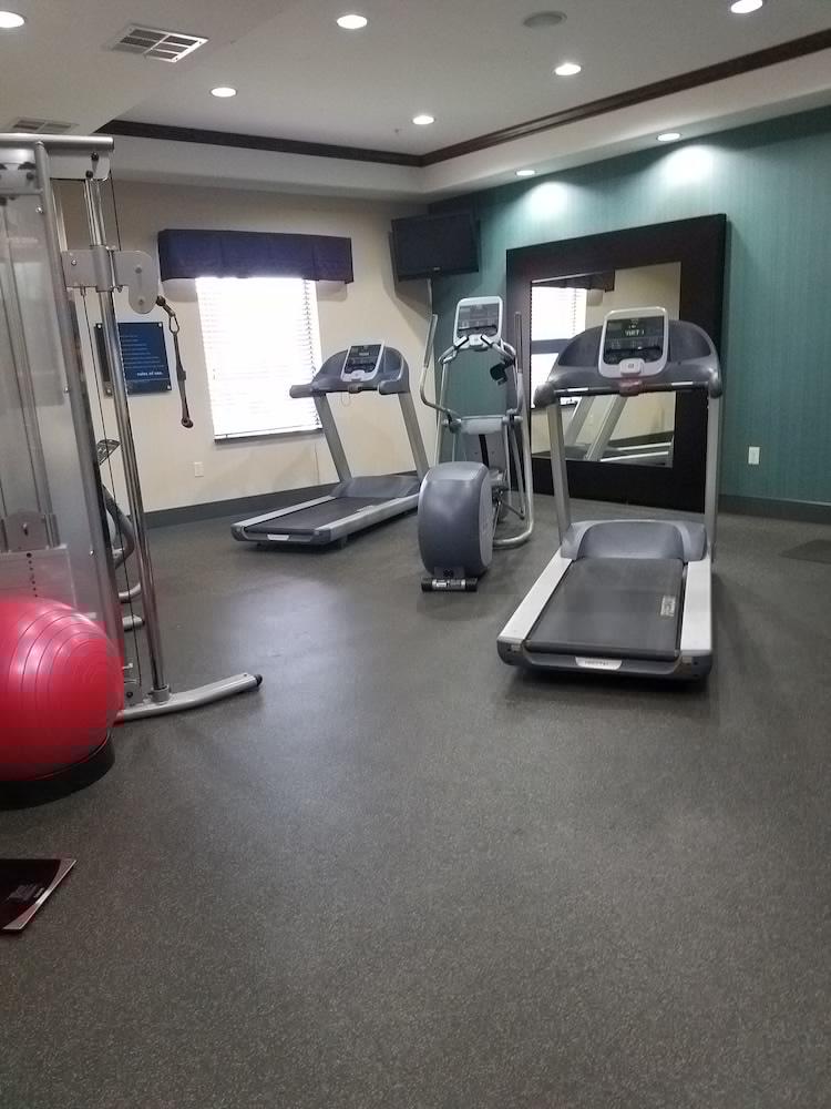 Hampton Inn & Suites Center Bagian luar foto
