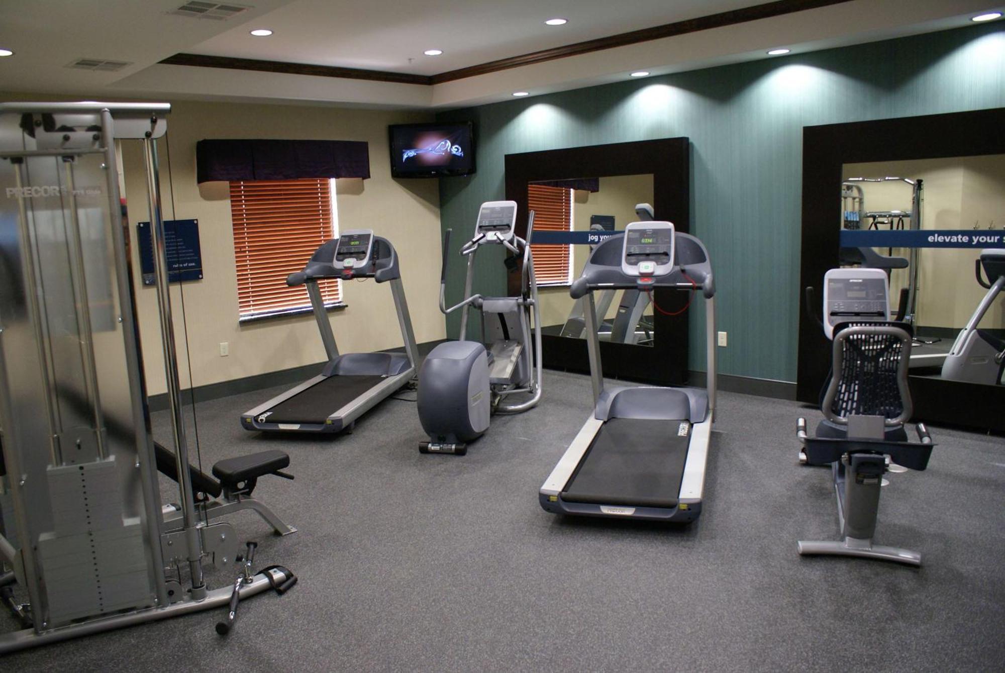 Hampton Inn & Suites Center Bagian luar foto